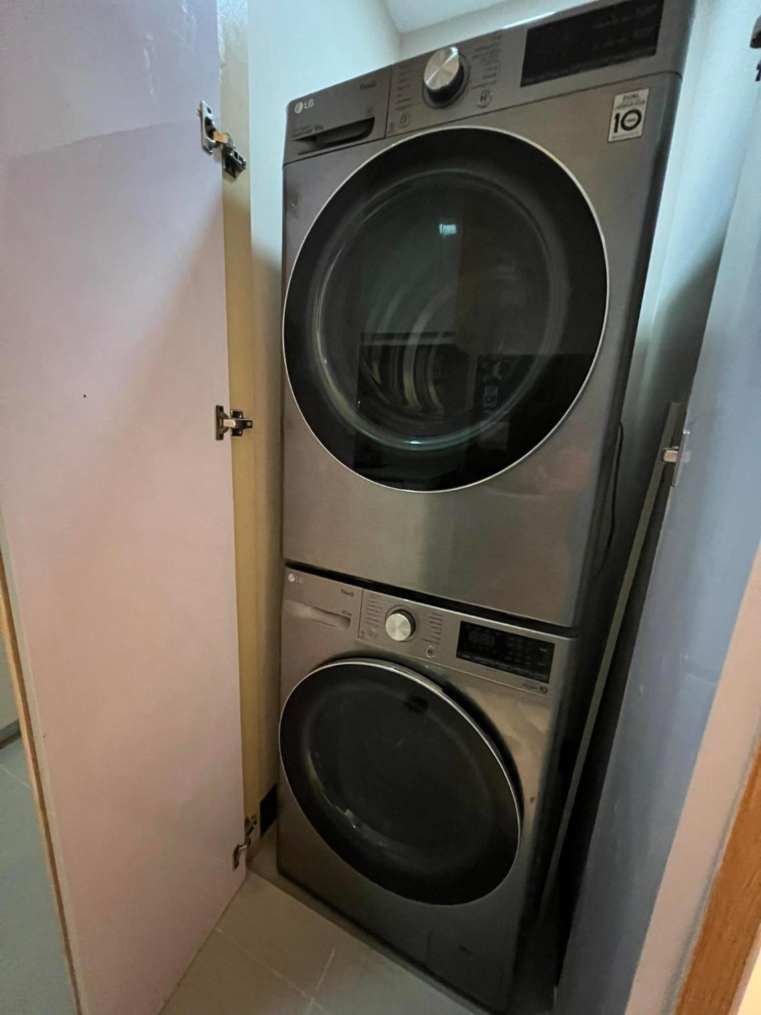 Hotel Vibe Condo At Uptown Parksuites Bgc タギッグ エクステリア 写真
